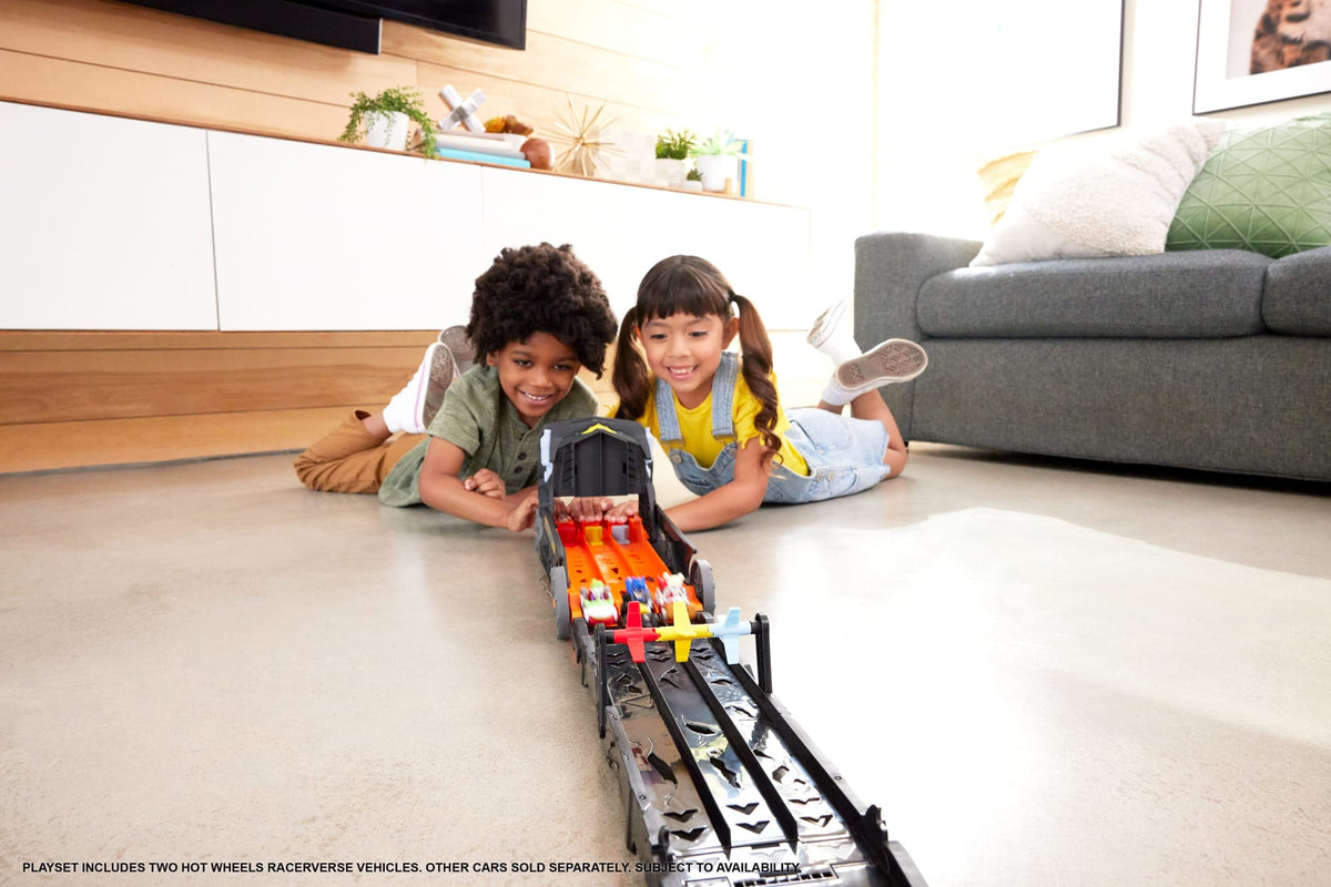 Hot Wheels Racerverse Batman's Escape Chase Track Set, Die-Cast Joker & Batman Toy Cars